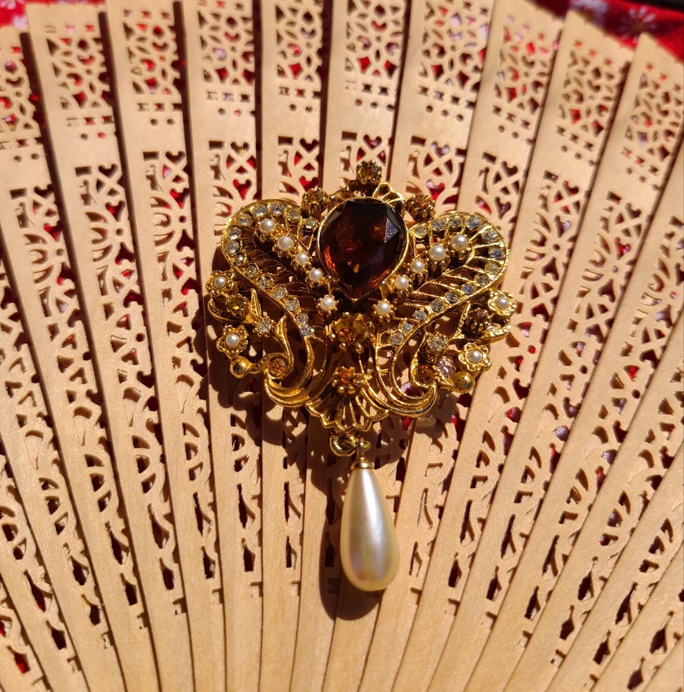 Vintage Gold and Brown Brooch with Pearl Accent